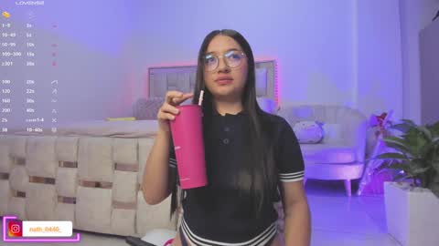 Snapshot of nathaly_star04 chatting on February 9, 2025, 3:32 am online show from February 9, 2025, 3:32 am