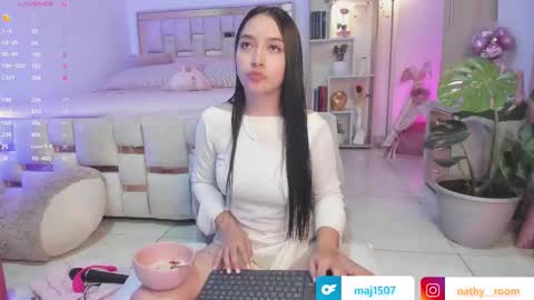 Snapshot of nathaly_star04 chatting on September 18, 2025, 2:57 am online show from September 18, 2025, 2:57 am