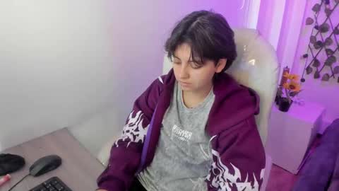 nathalyy_ds online show from February 24, 2026, 8:29 pm