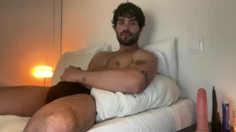 Snapshot of nathan_gael chatting on May 7, 2026, 6:24 pm Nathaniel online show from May 7, 2026, 6:24 pm