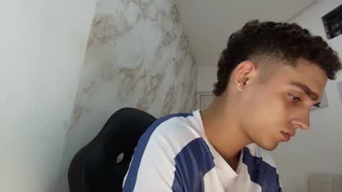 nathan_shimmer online show from February 26, 2026, 10:20 pm