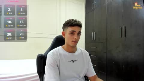 nathan_shimmer online show from April 12, 2026, 10:59 pm