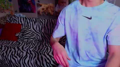 Snapshot of nathanbruce chatting on November 14, 2025, 5:33 pm N A T H AN online show from November 14, 2025, 5:33 pm