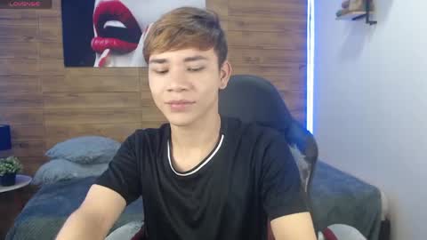 nathanclay online show from April 18, 2026, 3:32 am