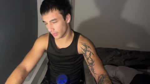 Snapshot of native_boy2 chatting on April 23, 2026, 2:52 pm native_boy2 online show from April 23, 2026, 2:52 pm