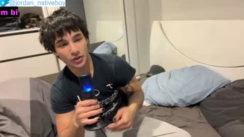 native_boy2 online show from July 14, 2026, 6:24 pm