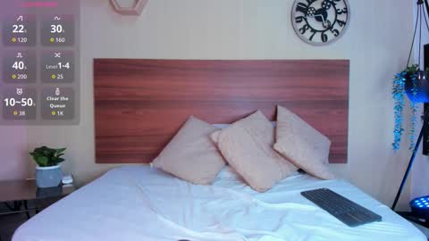 NATTASHA BROWN  online show from December 23, 2025, 10:46 am