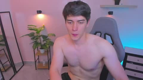Snapshot of natte__ chatting on April 1, 2026, 10:07 pm Nathaniel online show from April 1, 2026, 10:07 pm