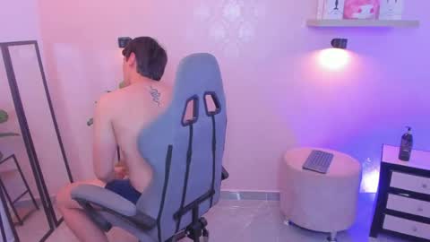 Snapshot of natte__ chatting on April 2, 2026, 9:23 pm Nathaniel online show from April 2, 2026, 9:23 pm