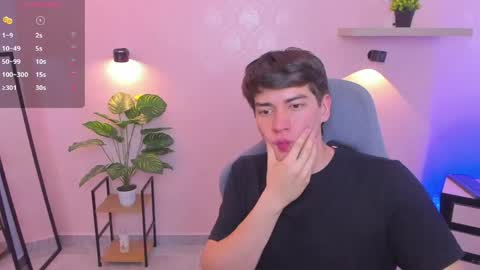 Snapshot of natte__ chatting on April 10, 2026, 9:19 pm Nathaniel online show from April 10, 2026, 9:19 pm