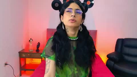 Natt  online show from September 24, 2025, 11:35 am