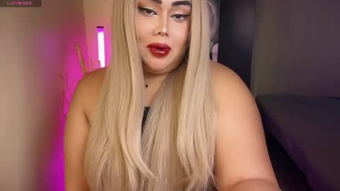 Snapshot of natural_asiangoddes chatting on June 18, 2026, 8:13 pm kia online show from June 18, 2026, 8:13 pm