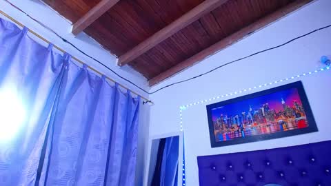 Snapshot of naturalboobs1 chatting on February 25, 2025, 6:25 am Annie online show from February 25, 2025, 6:25 am