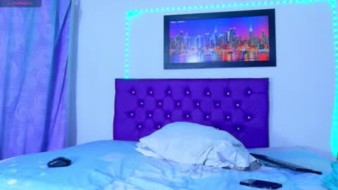 Snapshot of naturalboobs1 chatting on November 25, 2025, 11:10 am Annie online show from November 25, 2025, 11:10 am