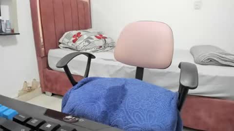 Andrea  online show from October 10, 2025, 6:12 am