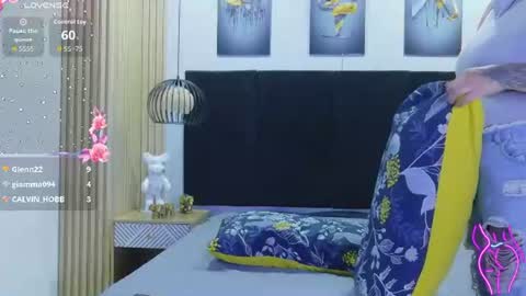 Snapshot of naturaltitss_ chatting on July 13, 2026, 7:16 pm Gwen online show from July 13, 2026, 7:16 pm
