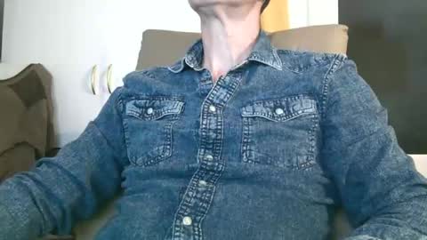 Snapshot of naturista25 chatting on November 3, 2025, 5:03 pm naturista25 online show from November 3, 2025, 5:03 pm