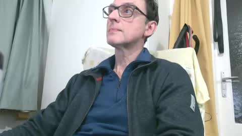 Snapshot of naturista25 chatting on December 16, 2025, 5:07 pm naturista25 online show from December 16, 2025, 5:07 pm