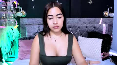 Snapshot of naty_07 chatting on October 3, 2025, 8:28 pm Natalia online show from October 3, 2025, 8:28 pm