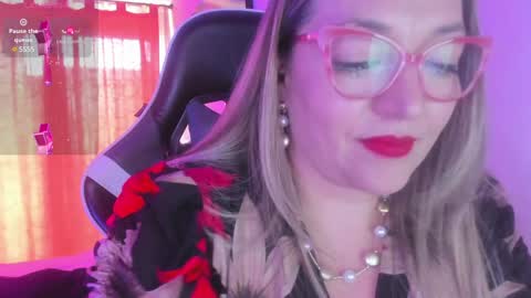 Nataly online show from February 7, 2025, 7:49 pm