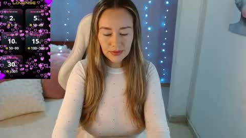 Natalia online show from October 19, 2025, 12:00 am