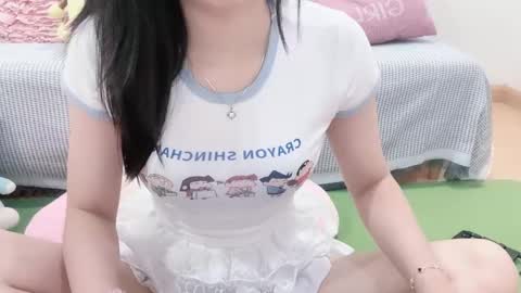 Kiki online show from October 9, 2025, 3:04 am