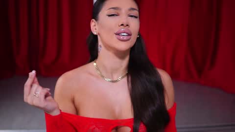 Naty online show from January 28, 2025, 7:53 pm