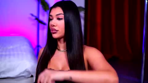 Naty online show from November 2, 2025, 10:17 am