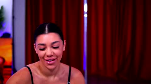 Naty online show from December 5, 2025, 4:43 am