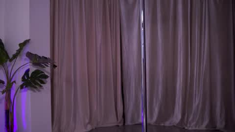 Naty online show from March 2, 2026, 8:04 pm