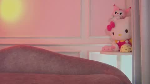 IG nattichips online show from April 13, 2026, 9:42 pm