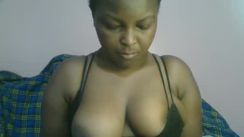 naughti_garlie online show from October 29, 2025, 7:43 am