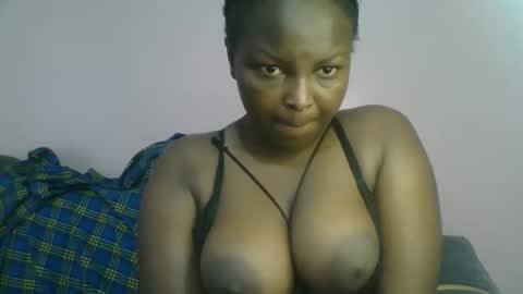 naughti_garlie online show from November 16, 2025, 8:31 am