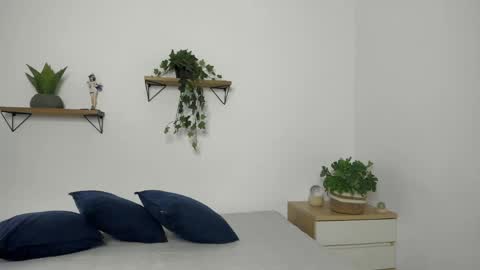 Snapshot of naughty_1girl chatting on June 5, 2026, 10:37 pm Emily online show from June 5, 2026, 10:37 pm