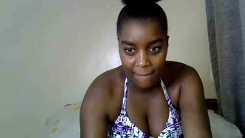 Snapshot of naughty_booby chatting on June 27, 2026, 10:04 pm Bettybooby online show from June 27, 2026, 10:04 pm