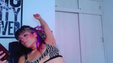 Em  please help me reach 100 thumbs up 3 online show from September 14, 2025, 4:50 pm