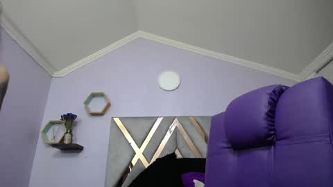 Kitten online show from January 29, 2025, 11:41 am