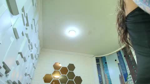 Kitten online show from March 24, 2026, 11:04 am