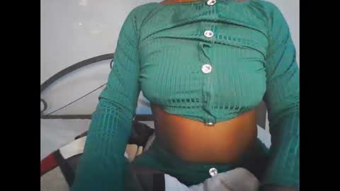 naughty_nilla online show from September 25, 2025, 9:40 pm