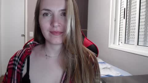 Snapshot of naughty_popa chatting on January 9, 2025, 9:37 am Ann online show from January 9, 2025, 9:37 am