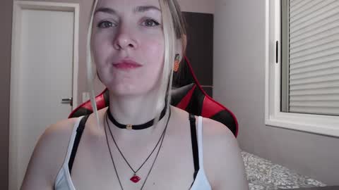 Snapshot of naughty_popa chatting on January 13, 2025, 2:28 am Ann online show from January 13, 2025, 2:28 am