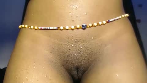 laura online show from October 11, 2025, 8:02 am