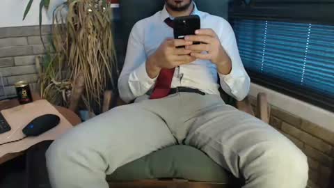 naughty pervert masterboy online show from March 4, 2025, 12:01 pm