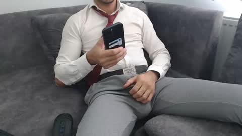 naughty pervert masterboy online show from September 25, 2025, 9:13 am