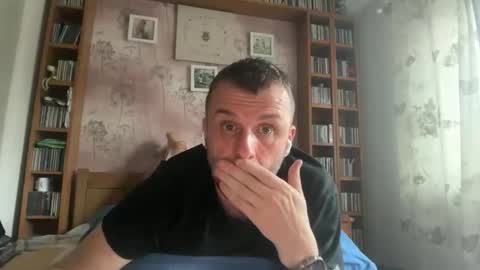 Snapshot of naughtyboy1311 chatting on October 7, 2025, 4:37 pm naughtyboy1311 online show from October 7, 2025, 4:37 pm