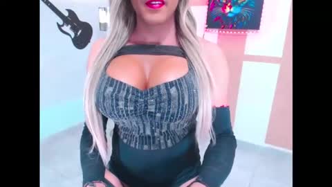 Snapshot of naughtyboyhot1 chatting on February 14, 2026, 7:32 pm Miabarbarita online show from February 14, 2026, 7:32 pm