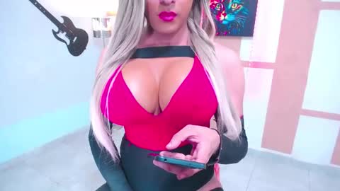 Snapshot of naughtyboyhot1 chatting on February 18, 2026, 6:15 pm Miabarbarita online show from February 18, 2026, 6:15 pm