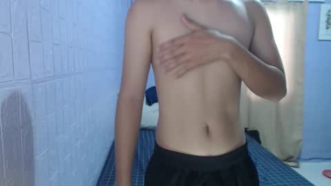 Snapshot of naughtyboytoni chatting on November 4, 2025, 1:16 am naughtyboytoni online show from November 4, 2025, 1:16 am