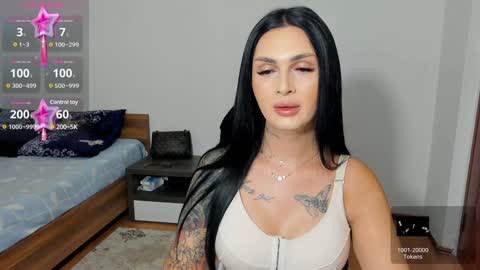 Snapshot of naughtycleo chatting on December 2, 2024, 2:42 am cleo online show from December 2, 2024, 2:42 am
