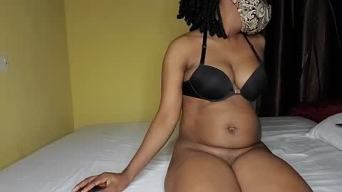 Snapshot of naughtygal0001 chatting on June 21, 2026, 5:21 am NaughtyGal online show from June 21, 2026, 5:21 am